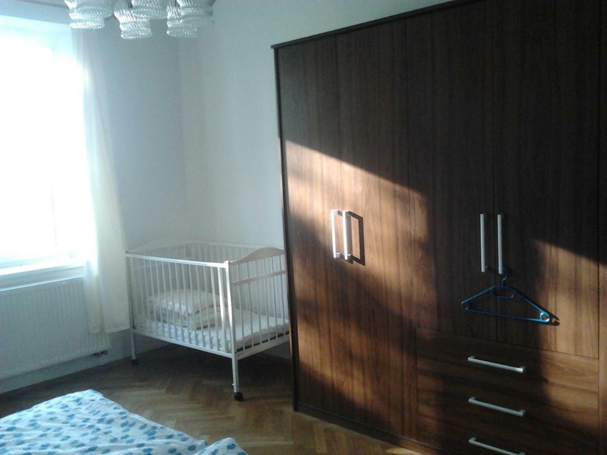Apartman Ella - Tabor -Cz - U Stadionu Miru 1735 외부 사진